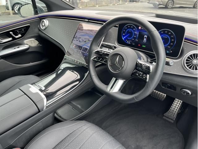 MERCEDES BENZ EQE