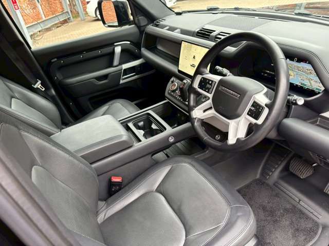 ROVER DEFENDER