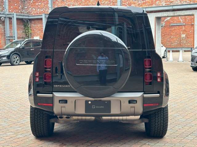 ROVER DEFENDER
