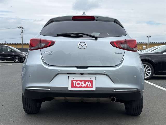 MAZDA2