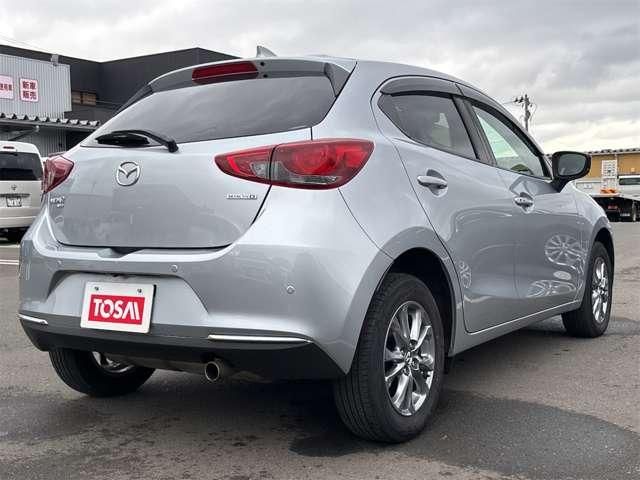 MAZDA2