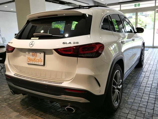 MERCEDES AMG GLA class