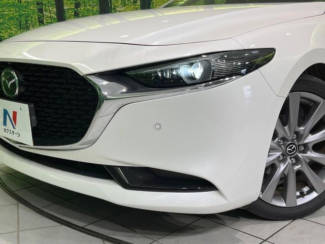 MAZDA3 SEDAN