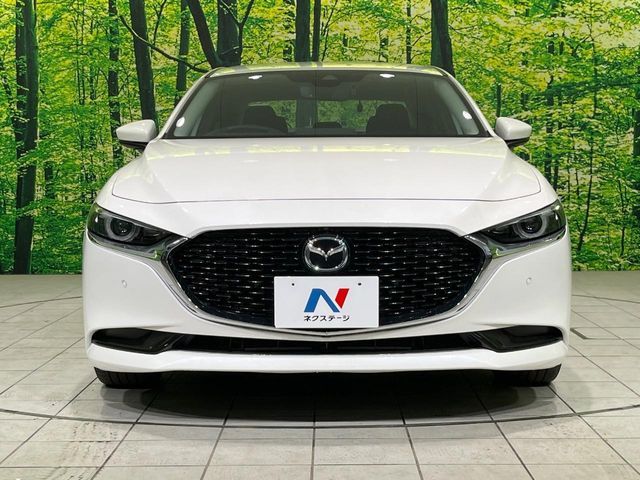 MAZDA3 SEDAN