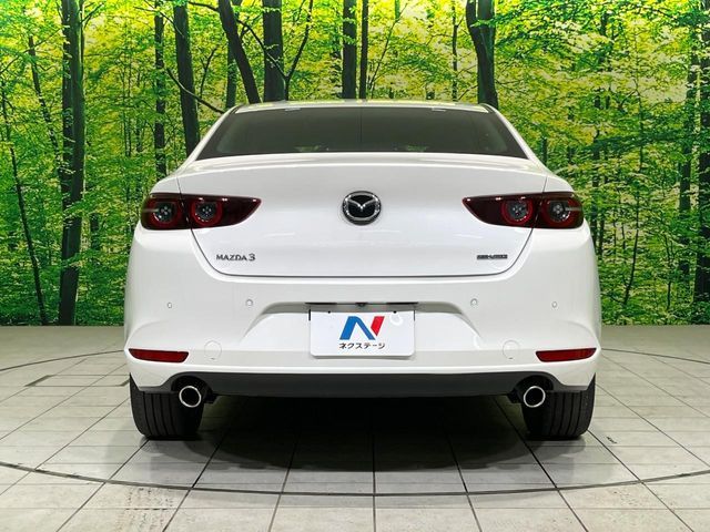 MAZDA3 SEDAN