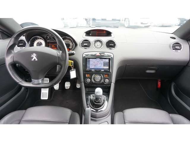 PEUGEOT RCZ