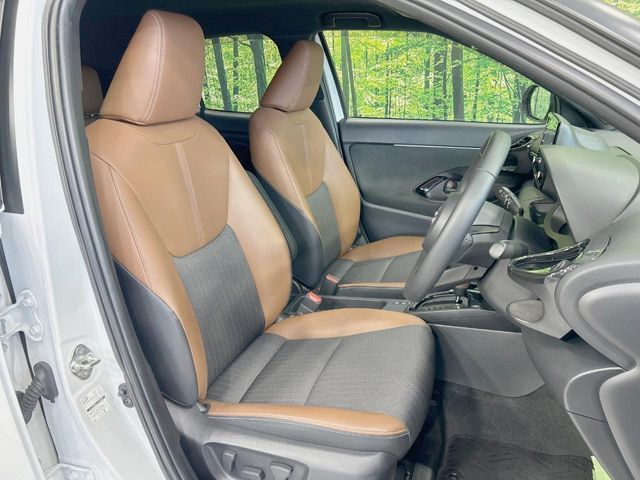 YARIS CROSS HYBRID