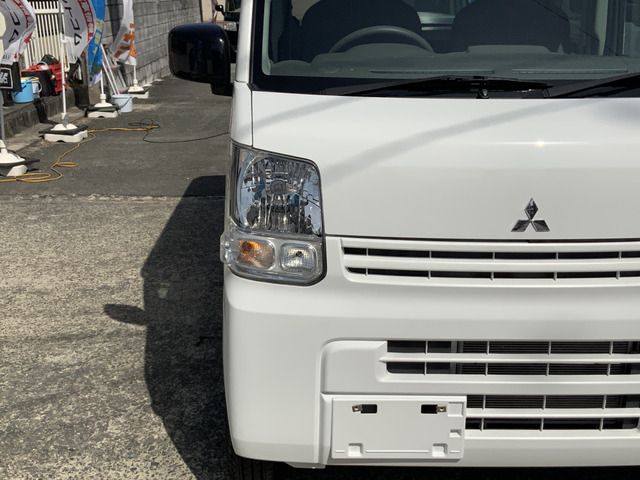 MINICAB van