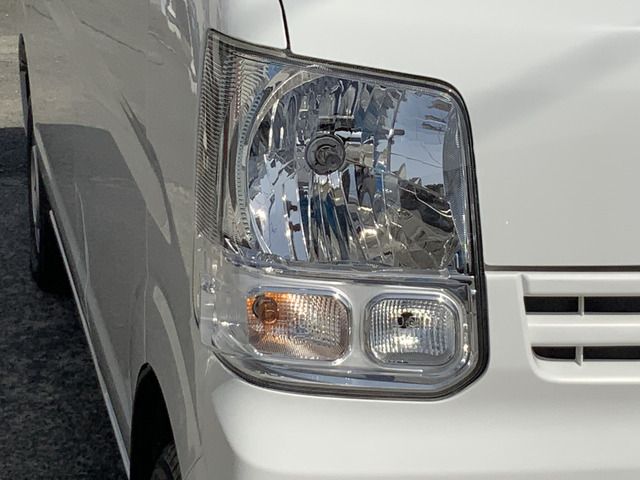 MINICAB van
