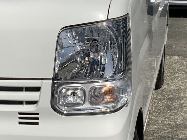 MINICAB van