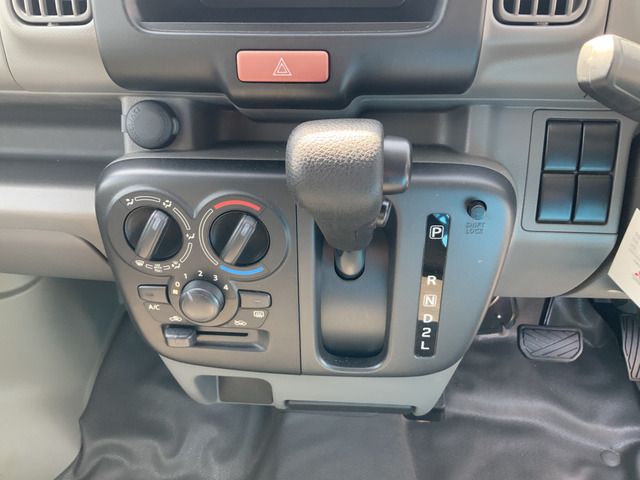 MINICAB van