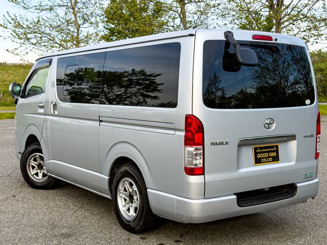 HIACE van 4WD