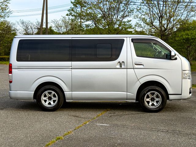 HIACE van 4WD