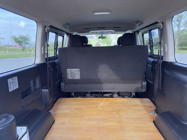 HIACE van 4WD