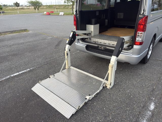 HIACE van 4WD