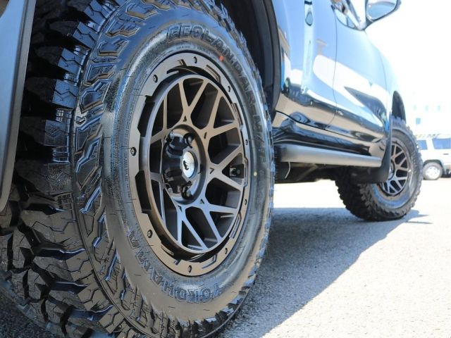 LANDCRUISER PRADO
