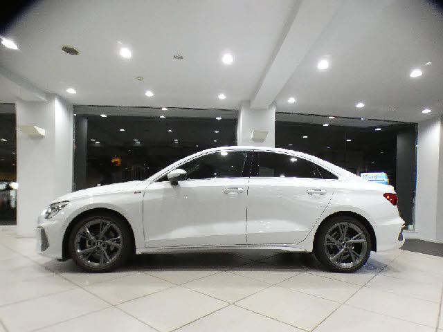 AUDI A3 Sedan