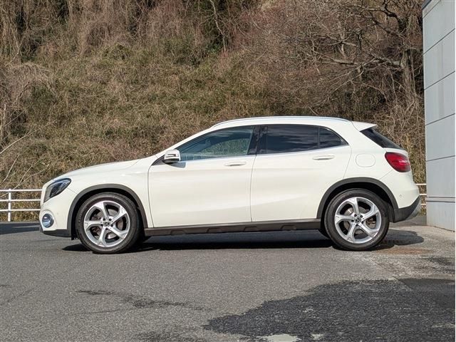 MERCEDES BENZ GLA class