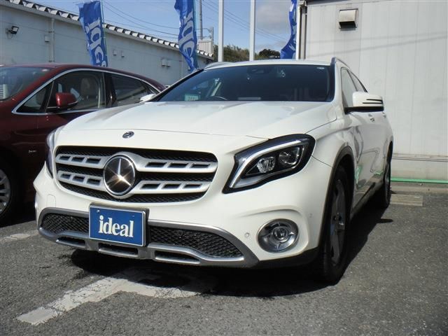 MERCEDES BENZ GLA class