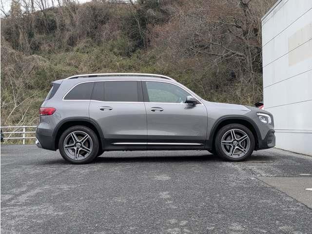MERCEDES BENZ GLB