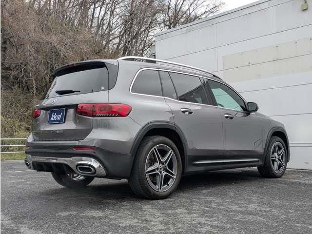 MERCEDES BENZ GLB