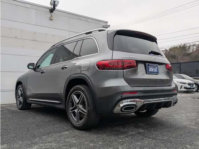 MERCEDES BENZ GLB
