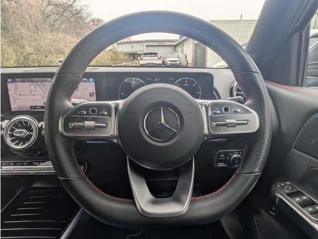 MERCEDES BENZ GLB