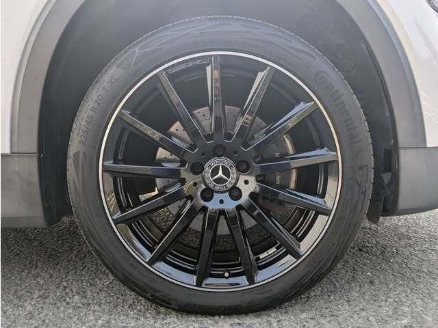 MERCEDES BENZ GLB