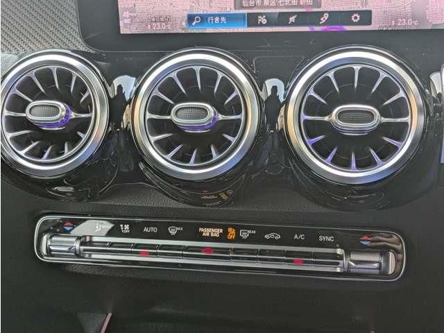 MERCEDES BENZ GLB