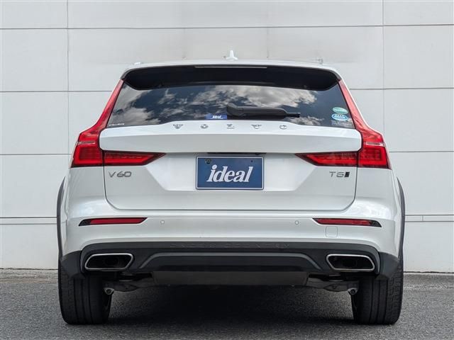 Volvo V60 Cross Country