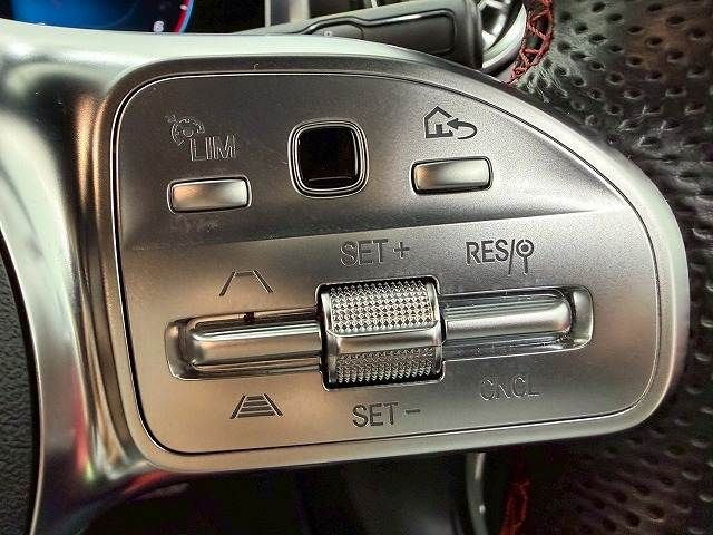 MERCEDES BENZ CLA Shooting Brake