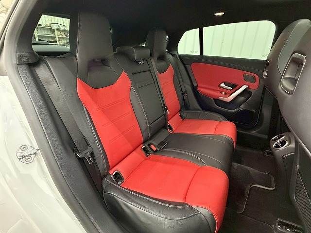 MERCEDES BENZ CLA Shooting Brake