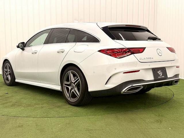 MERCEDES BENZ CLA Shooting Brake