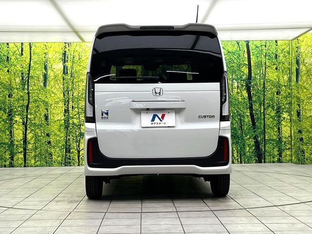 N-BOX CUSTOM