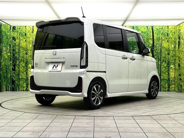 N-BOX CUSTOM