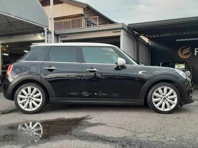 MINI COOPER D 5DOOR