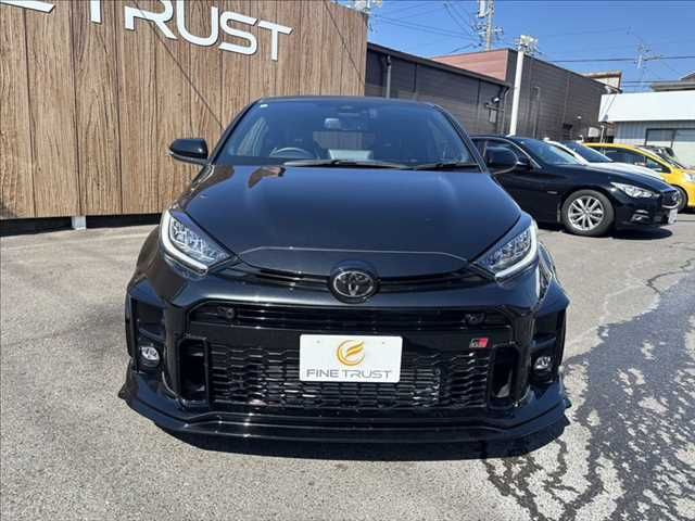 GR YARIS