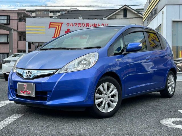 FIT HYBRID