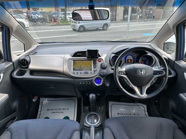 FIT HYBRID