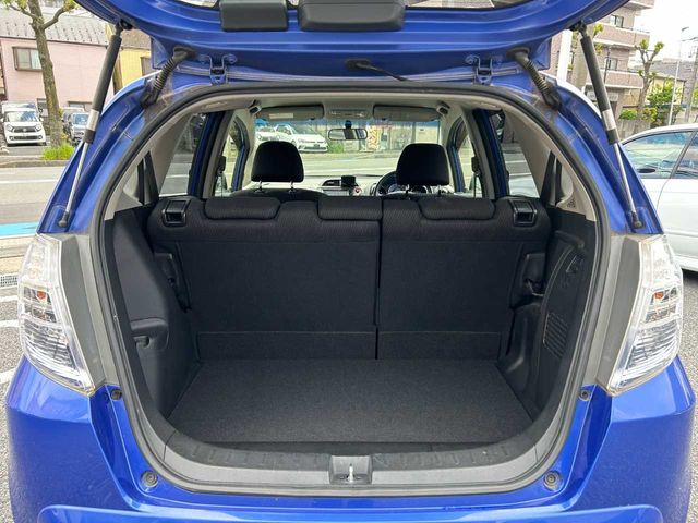 FIT HYBRID