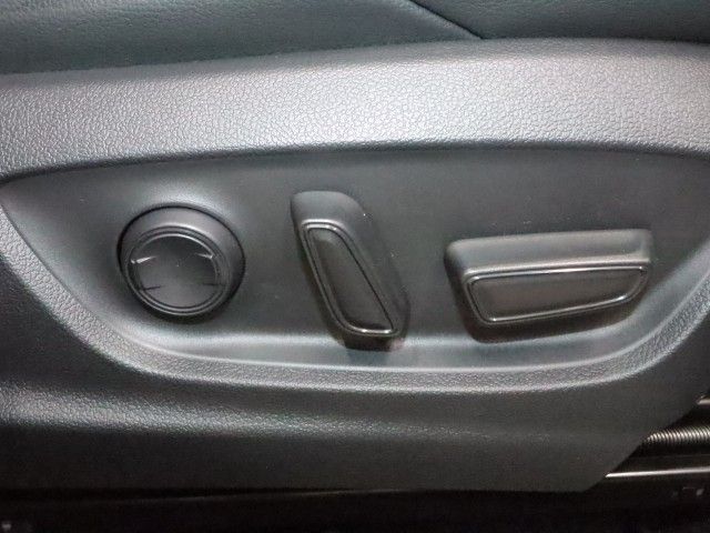 COROLLA CROSS HYBRID