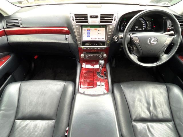 LEXUS LS460