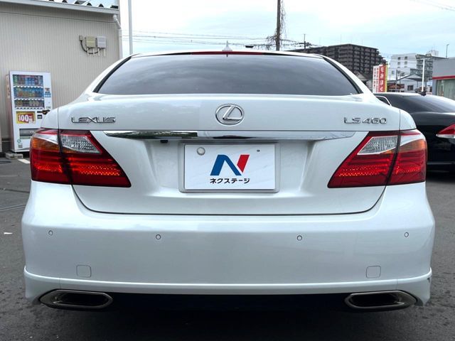 LEXUS LS460