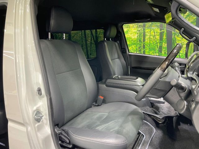 HIACE van 2WD