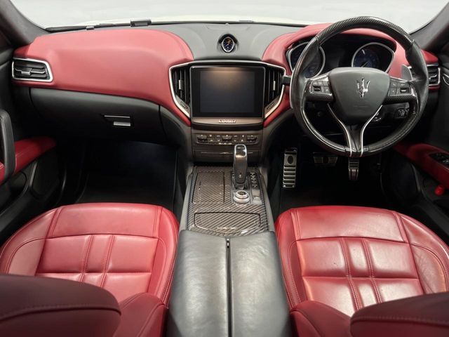 MASERATI GHIBLI Sedan