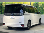 VOXY HYBRID