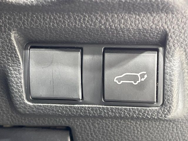 COROLLA CROSS HYBRID