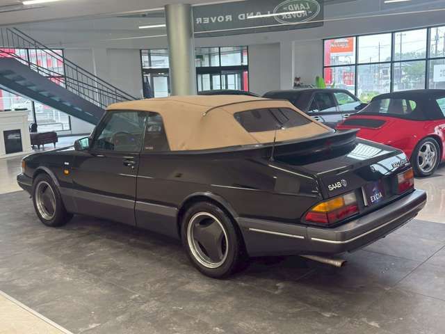 SAAB 900 open