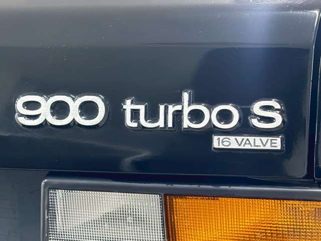 SAAB 900 open