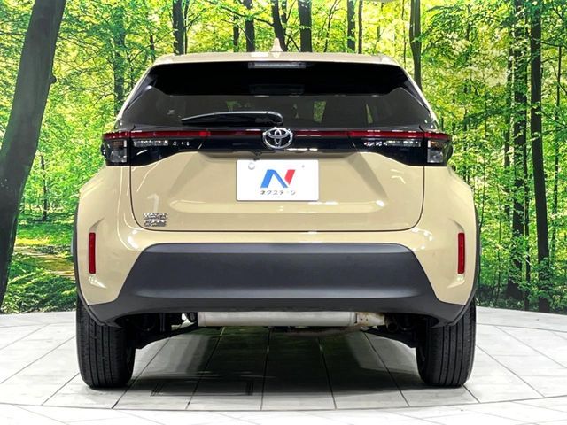 YARIS CROSS